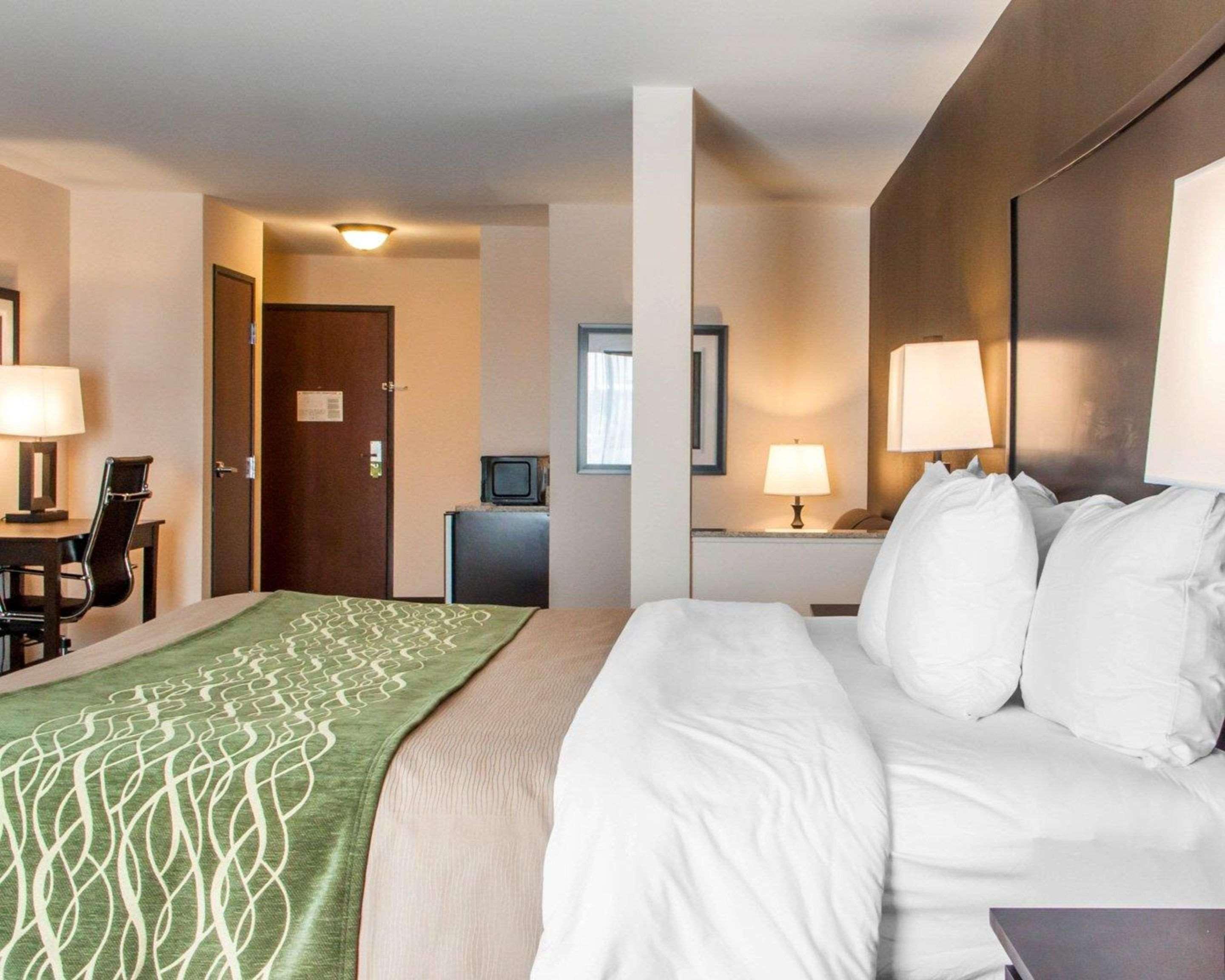 Comfort Inn & Suites Woodward Екстериор снимка