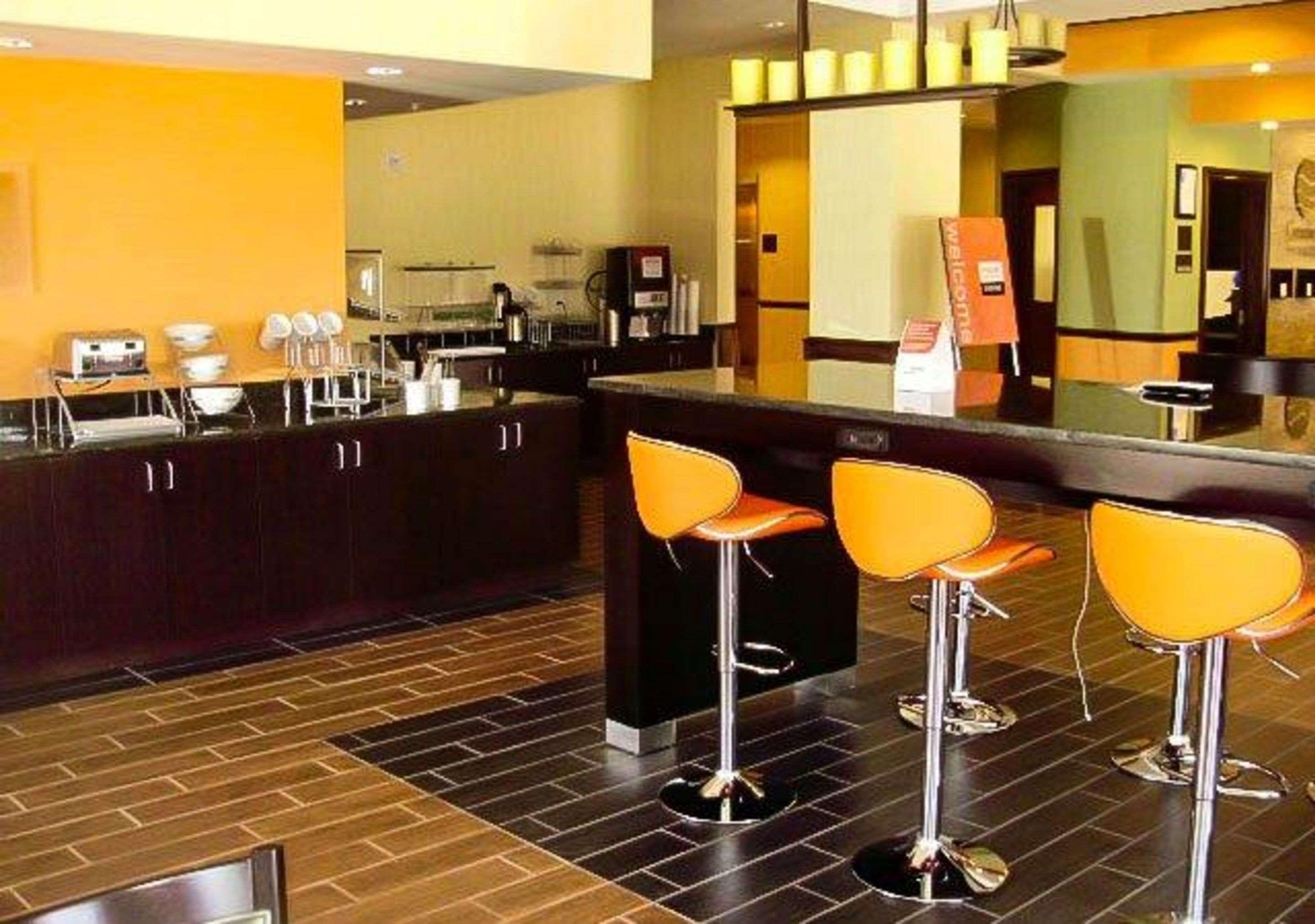 Comfort Inn & Suites Woodward Екстериор снимка