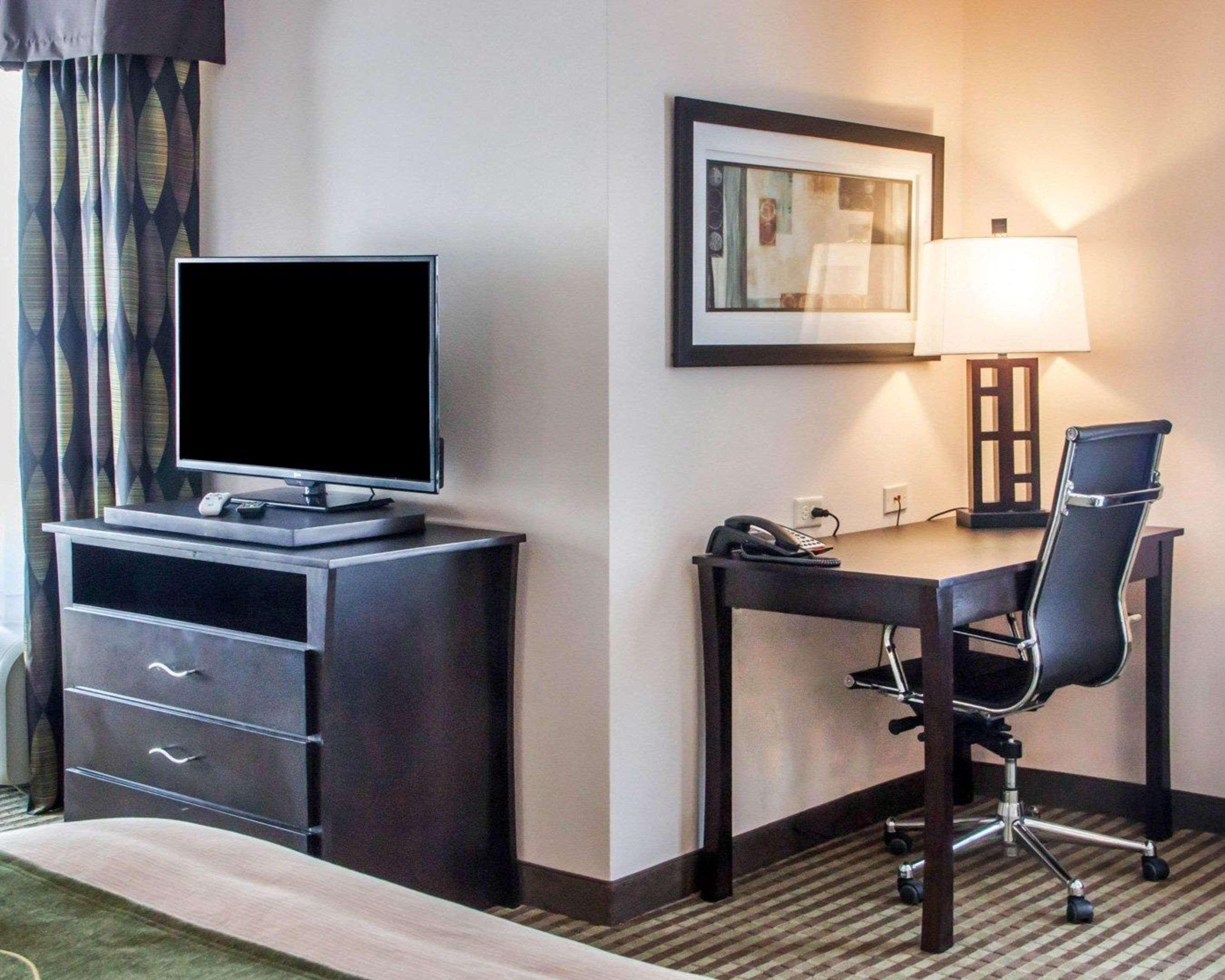 Comfort Inn & Suites Woodward Екстериор снимка