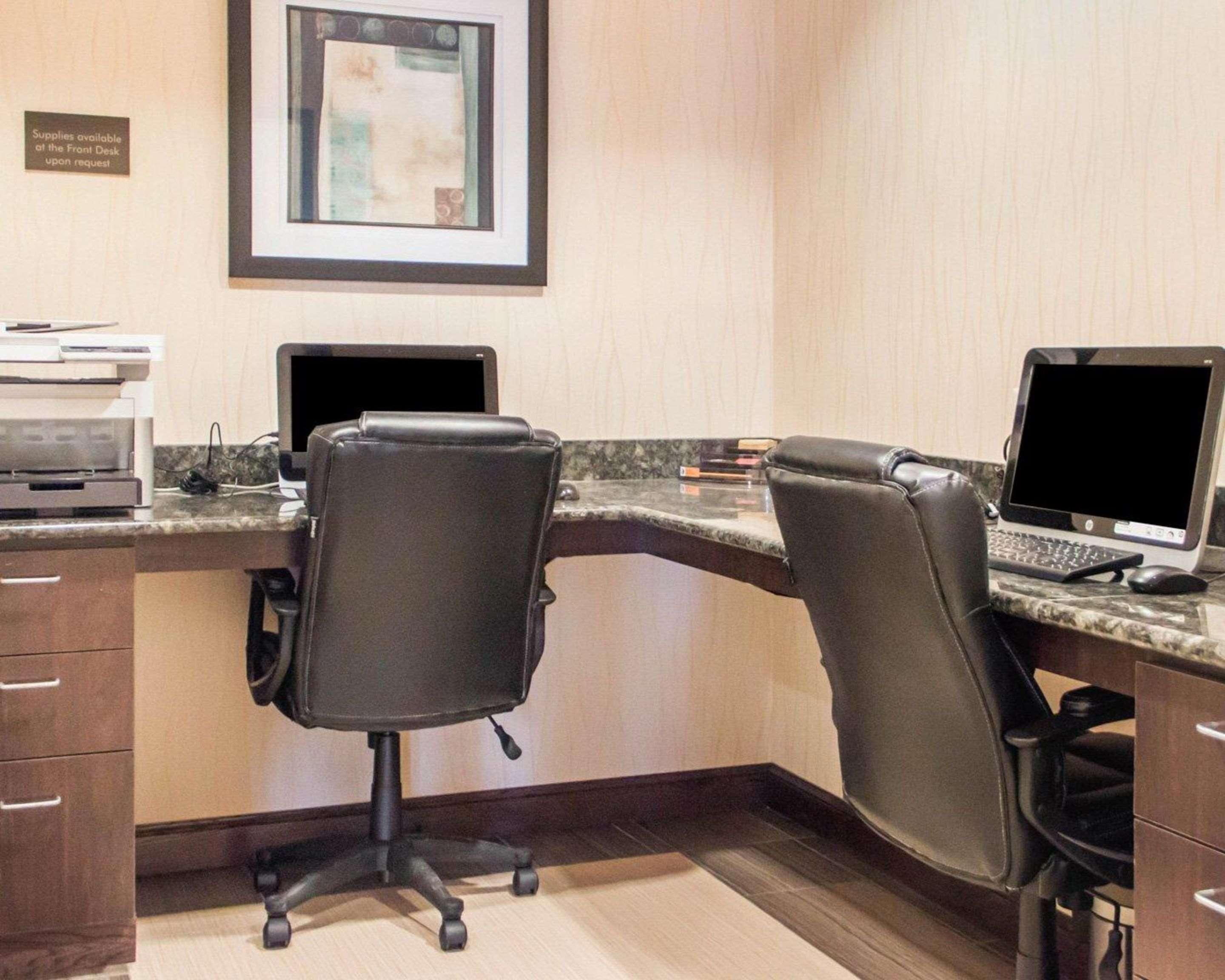 Comfort Inn & Suites Woodward Екстериор снимка