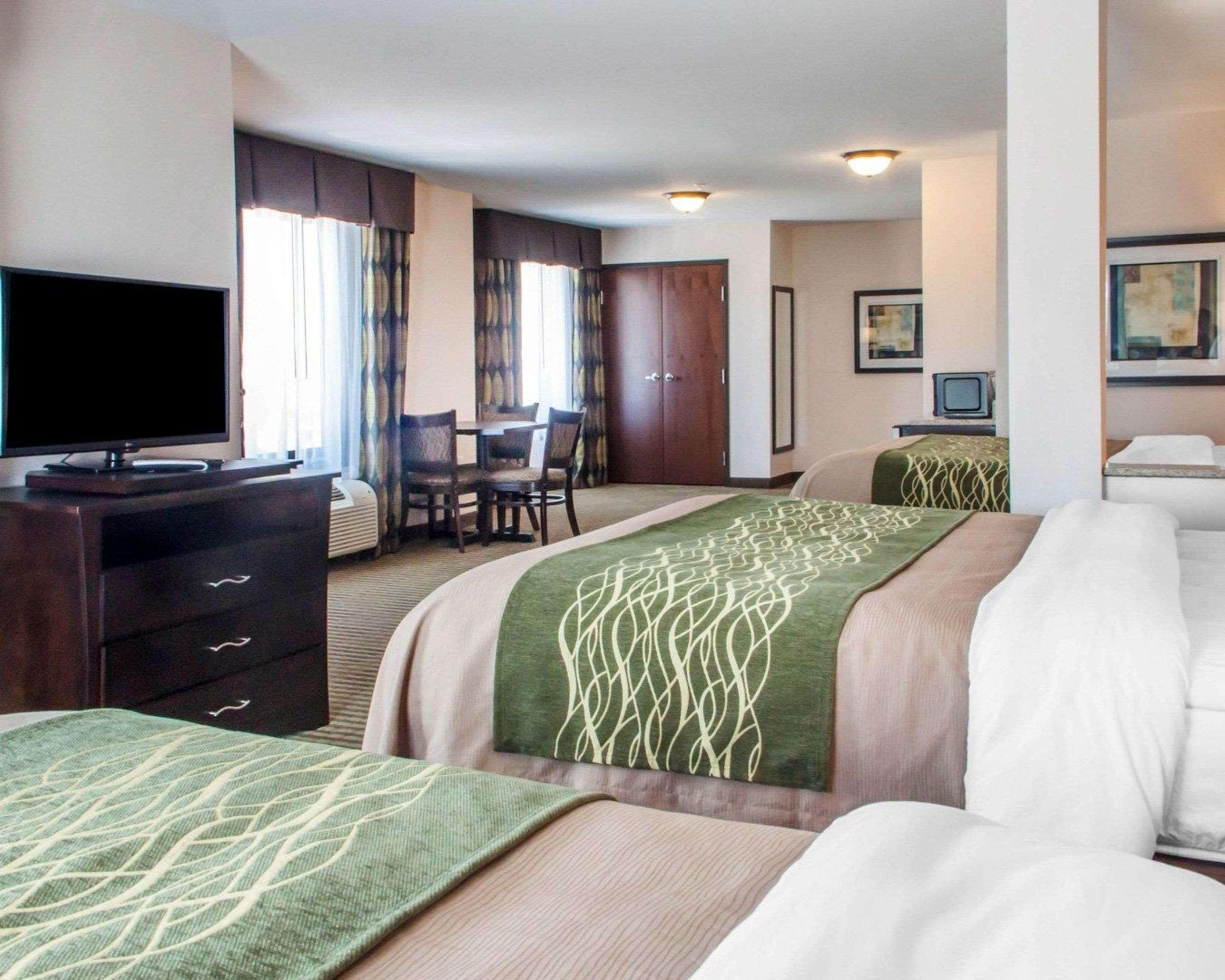 Comfort Inn & Suites Woodward Екстериор снимка